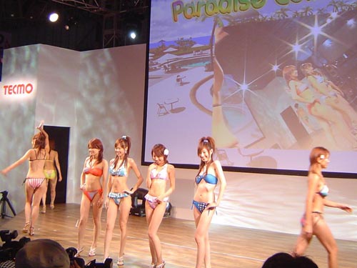 77 Asahi Kasei Swimwear Fashion Show In Tokyo Stock Photos, High